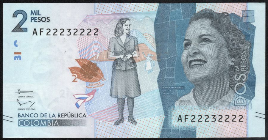 2000 Pesos Lástima de pleno
